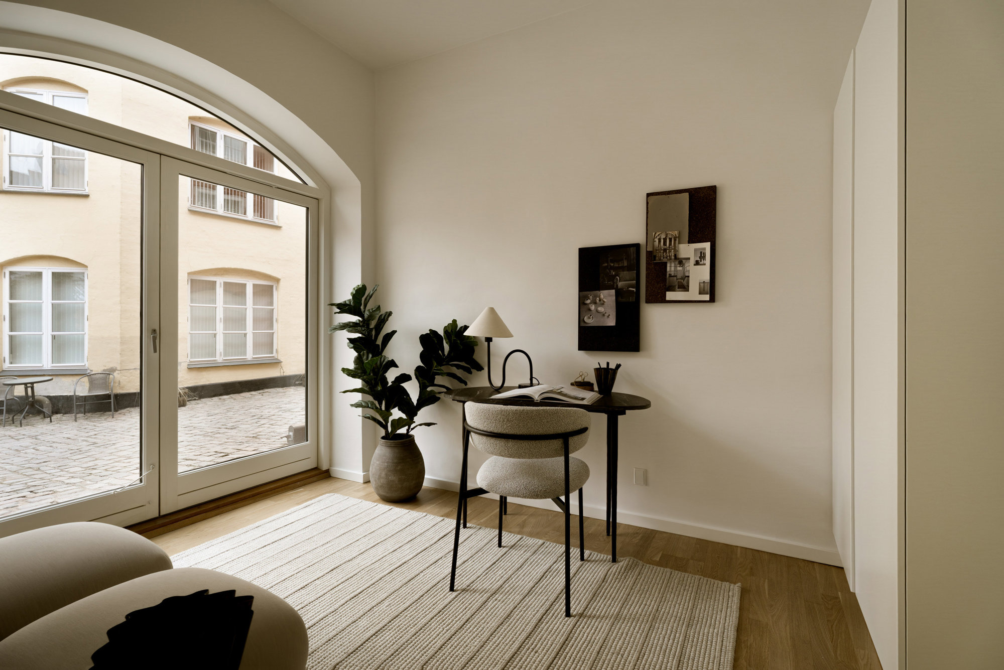 Diskret sag , 1051 København K